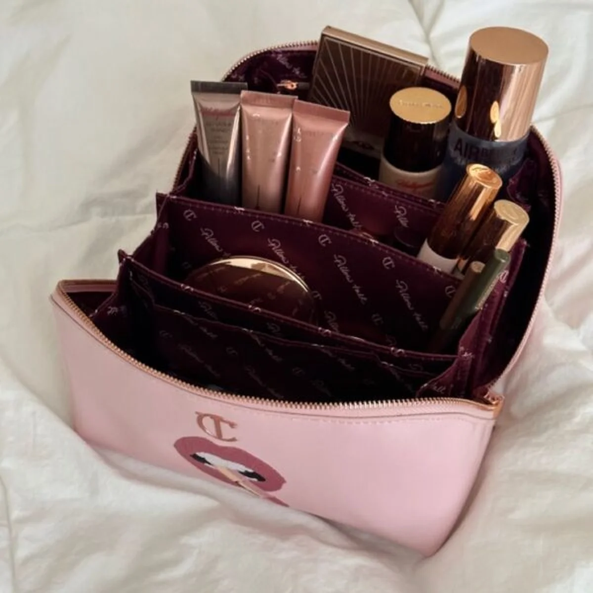 Charlotte Tilbury Pillow Talk Make Up Bag — фото 4