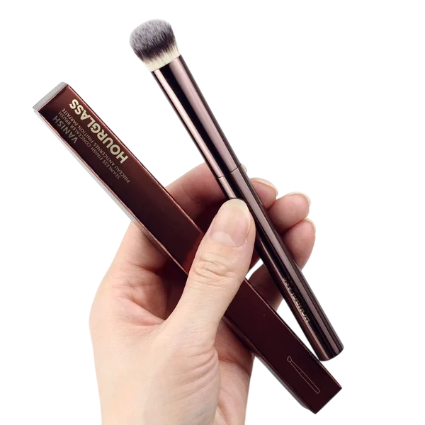 Hourglass Vanish Seamless Finish Concealer Brush