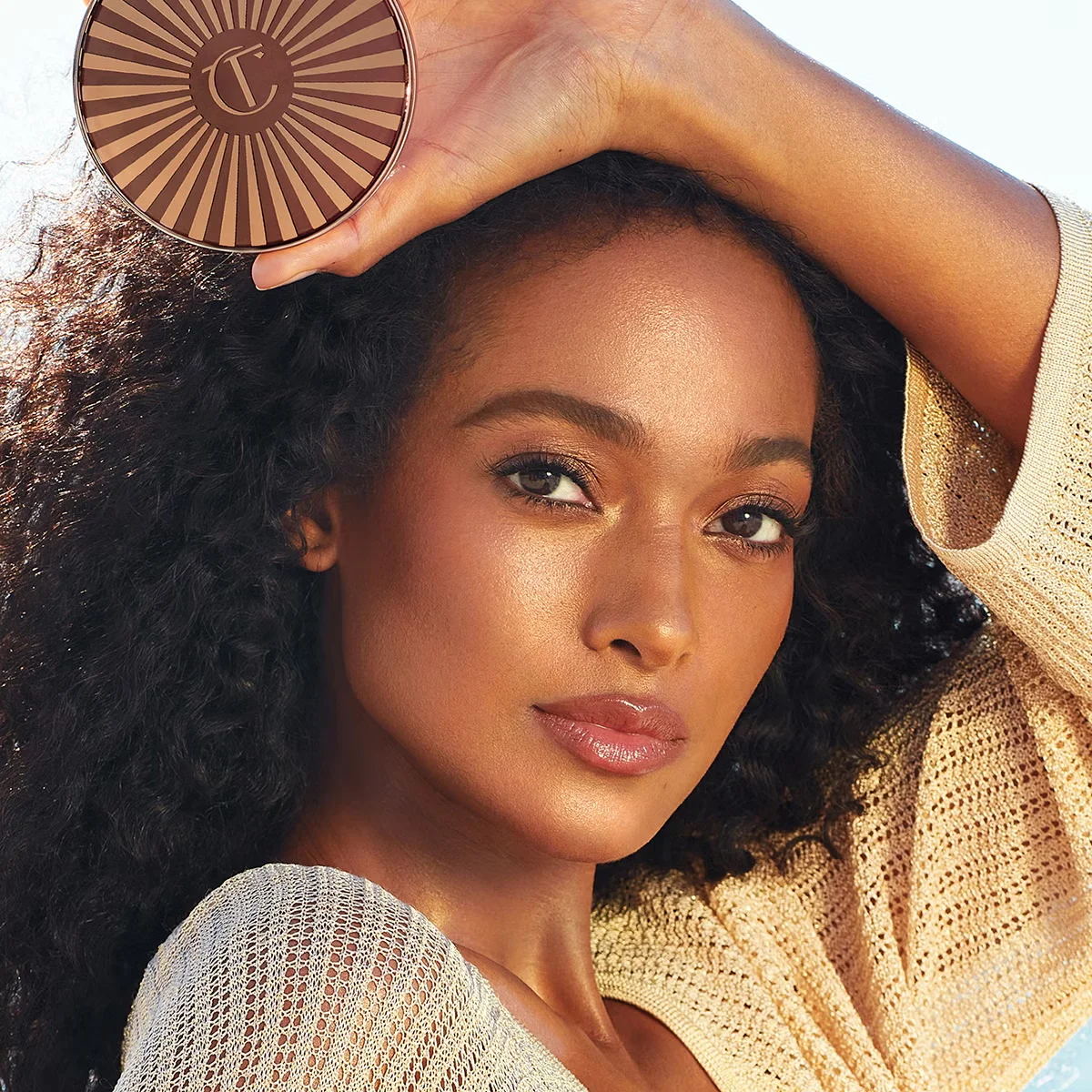 Charlotte Tilbury Beautiful Skin Sun-Kissed Glow Bronzer — фото 6